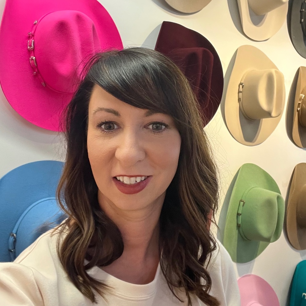 Meet your Posher, Amy